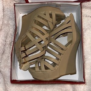 Taupe wedges